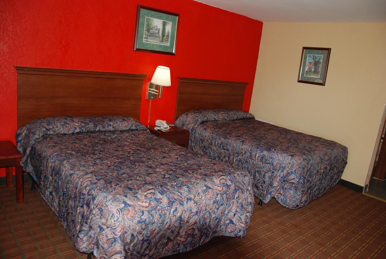 Mount Laurel Motel Hazleton Exterior photo
