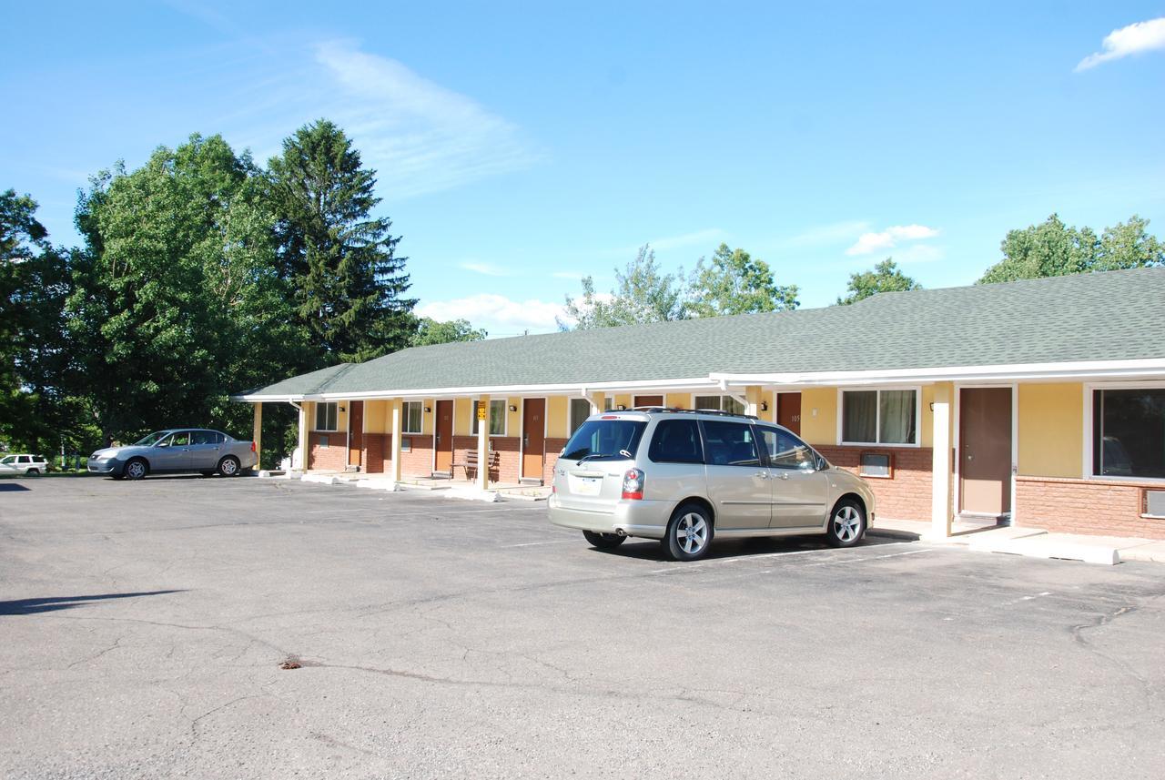 Mount Laurel Motel Hazleton Exterior photo